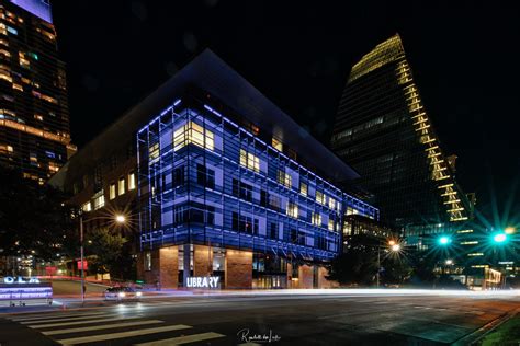 Austin Central Library At Night Austin Texas An Evening Flickr