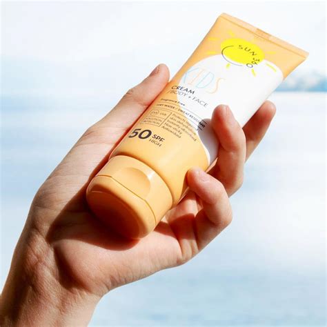 Krem Do Opalania Dla Dzieci Spf Sun Oriflame