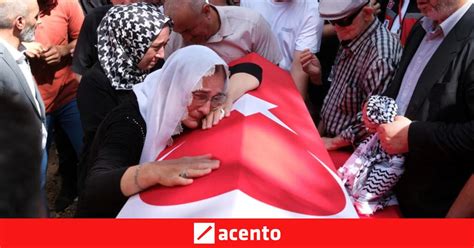 La Activista Aysenur Ezgi Eygi Asesinada En Cisjordania Es Enterrada