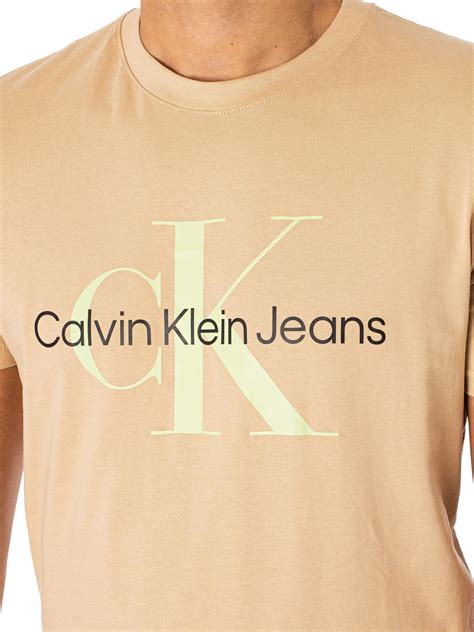 Calvin Klein Jeans Seasonal Monologo T Shirt Warm Sand Standout