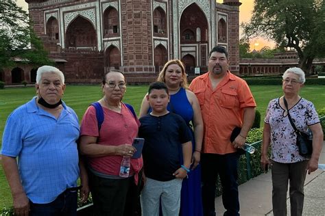 Private Sunrise Taj Mahal Luxury Tour From Delhi