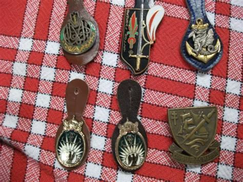 LOT INSIGNES MILITAIRE Guerre Parachutiste Commando 3 EUR 9 00