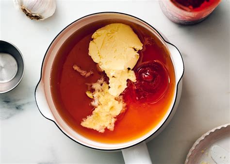 how to make honey sriracha sauce