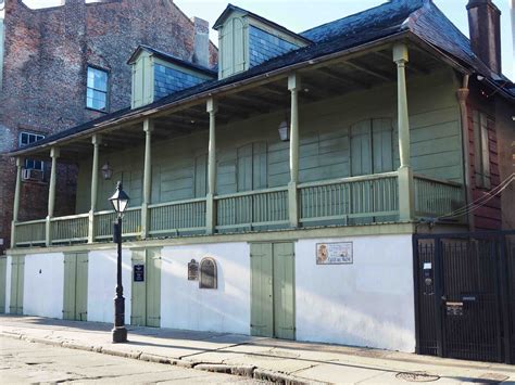 The Oldest Building in the New Orleans French Quarter - SelfTour