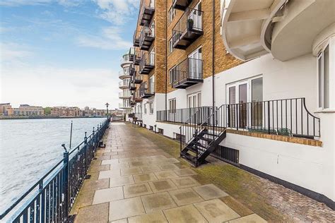 Bellamys Court Rotherhithe Se16 2 Bed Flat £675000