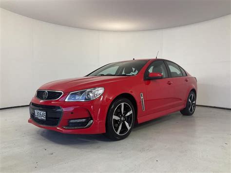 Holden Commodore Sv6 Police Cars Go Under The Hammer Autotalk