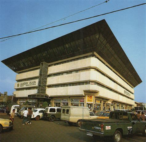 Aldiron Plaza Setiap Gedung Punya Cerita