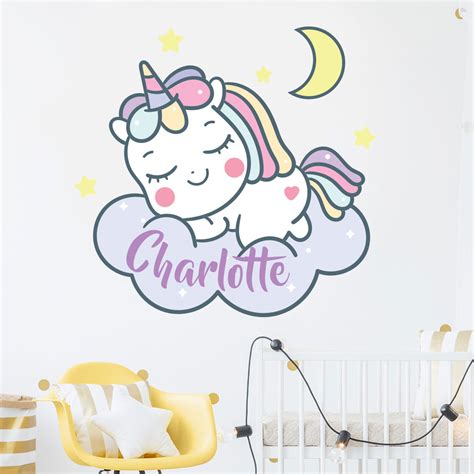 Sticker prénom personnalisable bébé licorne sur le nuage Stickers