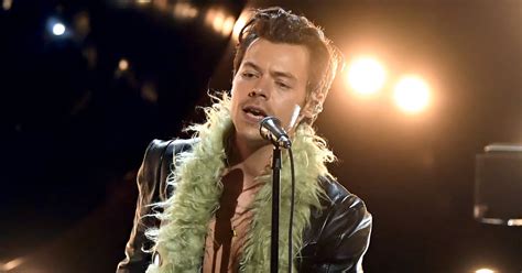 Harry Styles Wears Leather Suit And Fuzzy Scarf For Grammys Popsugar Fashion