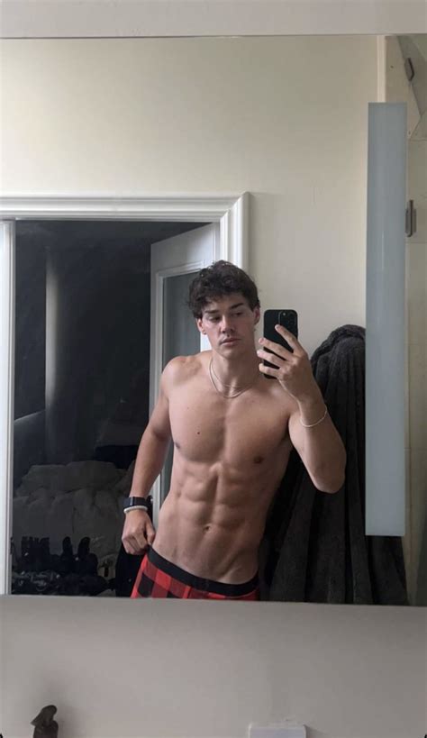 Celebrity Men Onlyfans Guys On Twitter Noah Beck