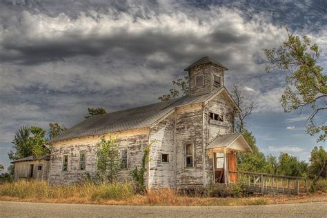 This Eerie And Fantastic Footage Takes You Inside Oklahoma S Abandoned