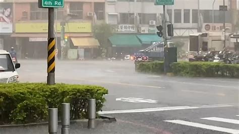 16縣市注意雨彈 氣象局急發豪、大雨特報｜東森新聞：新聞在哪 東森就在哪裡