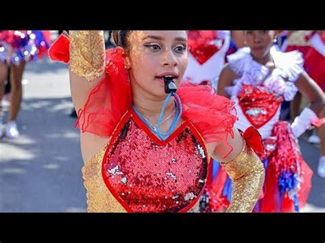 Las Mejores Porristas Desfile Estudiant L De Febrero La Vega