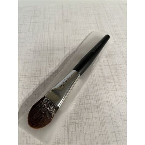 Mary Kay Makeup Mary Kay Black Liquid Foundation Brush New Poshmark