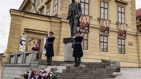 Pietn Akt K V Ro Narozen T G Masaryka Se Uskute Nil U