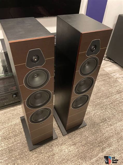 Sonus Faber Lumina V Floorstanding Speakers In Wenge Photo 4340295