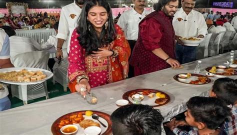 अन्‍नदान अहम है क्‍यों शादी से पहले अंबानी परिवार ने 60 हजार लोगों को