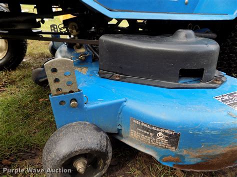 New Holland Ls45 Riding Lawn Mower In Choctaw Ok Item Fq9056 Sold Purple Wave