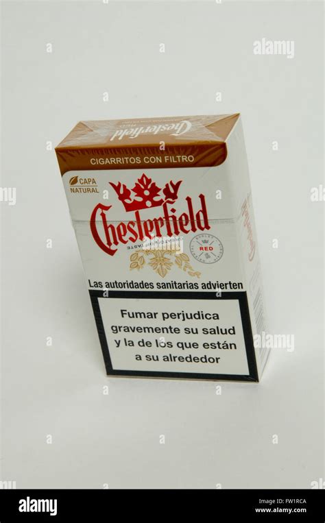 Chesterfield Red Cigarette Tobacco Packet Banque De Photographies Et D