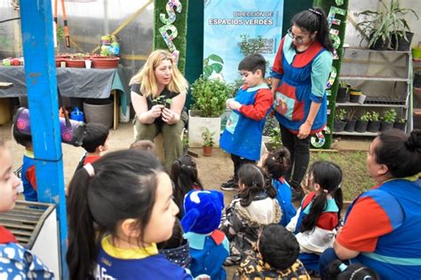 Niños y niñas del Jardín La Taperita visitaron el vivero municipal