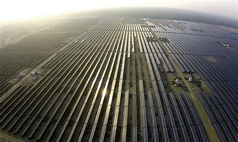 Prime Minister Modi Inducts Asia S Largest Solar Power Plant Worth 750