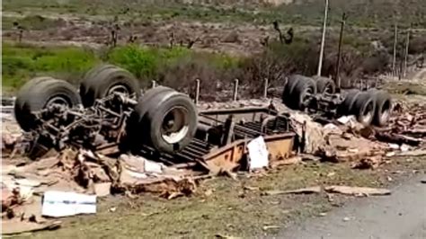 Volcadura De Tr Iler Provoca Incendio En Carretera Monterrey Saltillo