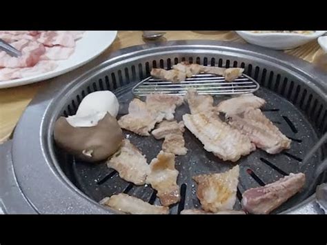 Samgyeopsal Mukbang With Korean Workmates Youtube