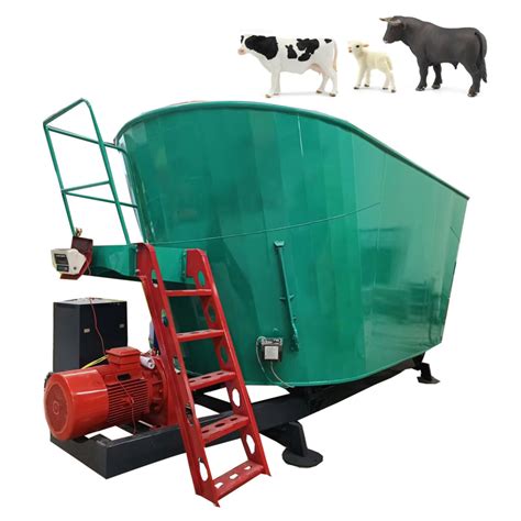 Dairy Farm Cattle Sheep Feed Mixer Wagon Self Propelled Cow Automatic