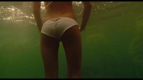 Christine Bently nude pics página 1