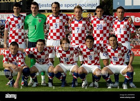 Croatia S Players Top From Left Vedran Corluka Stipe Pletikosa Josip