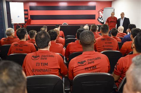 Segundo Jornalista Flamengo Planeja Gastar De R 300 A R 400 Milhões