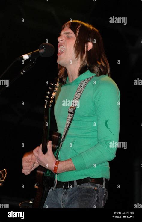 Caleb Followill 2004 Hi Res Stock Photography And Images Alamy