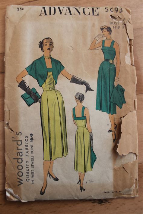 Vintage Sewing Patterns Illustration