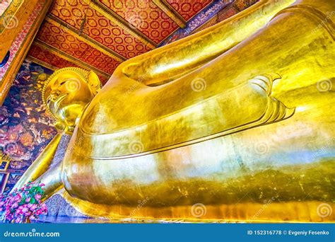 Lord Buddha in Nirvana, Wat Pho Temple, Bangkok, Thailand Editorial ...