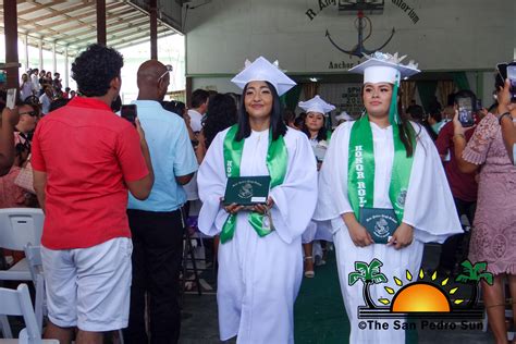 SPHS honors senior students at their 2023 graduation ceremony - The San ...