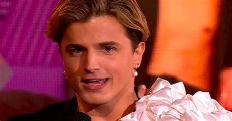 Strictly S Nikita Kuzmin S Fans Spot Girlfriend S Fuming Face After