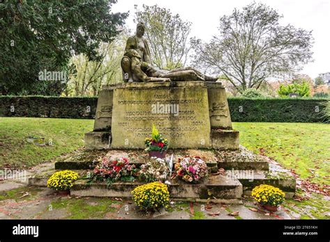 Monument Aux Soldats Italiens Morts Pendant La Premi Re Guerre Mondiale