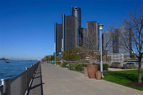 America's best waterfront cities | loveexploring.com