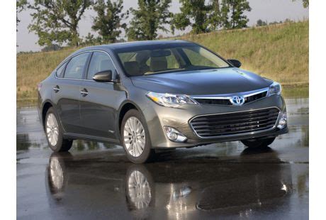 2014 Toyota Avalon Hybrid MPG, Price, Reviews & Photos | NewCars.com