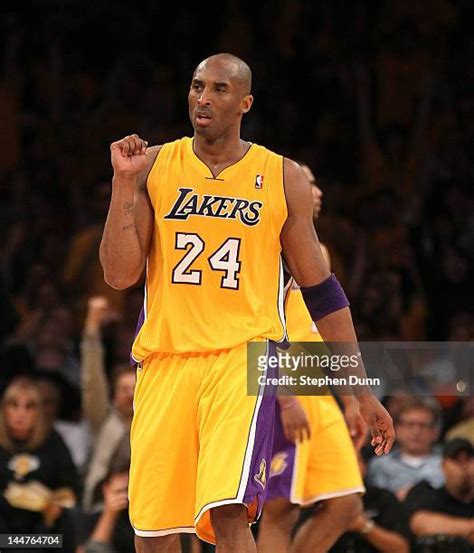 Kobe Bryant Fist Photos And Premium High Res Pictures Getty Images