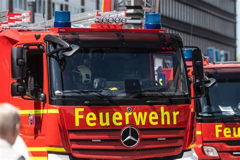 Brand In Wohnung Frau Gerettet Doch Ihre Katze Ist Spurlos Verschwunden