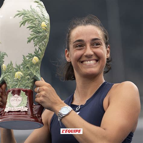 L ÉQUIPE on Twitter La joie de Caroline Garcia avec le trophée de