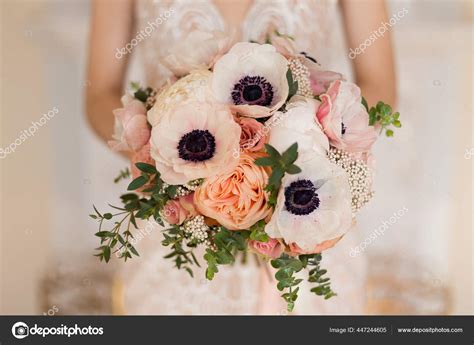 Peach Ranunculus Bouquet