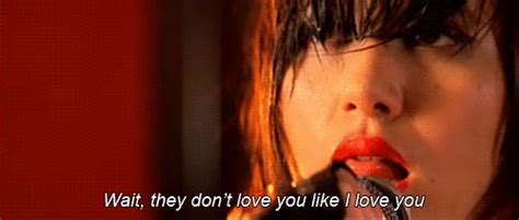 Wait They Dont Love You Like I Love You Yeah Yeah Yeahs Maps 