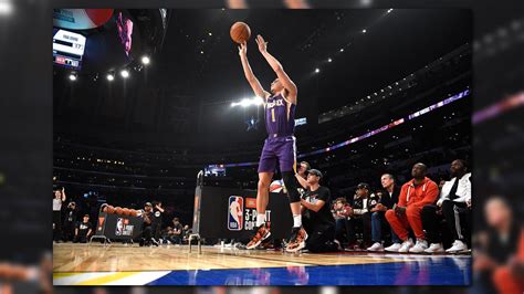 Suns Devin Booker Walks Off With 3 Point Title