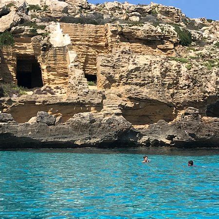 Isola Di Favignana Visita Alle Grotte Di Favignana Con Le Barche Dei