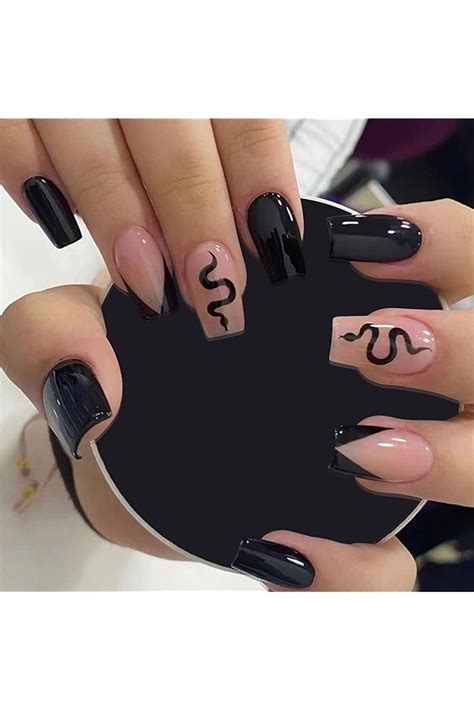 Black Press On Nails Short Fake Nails Square False Nails With Snake