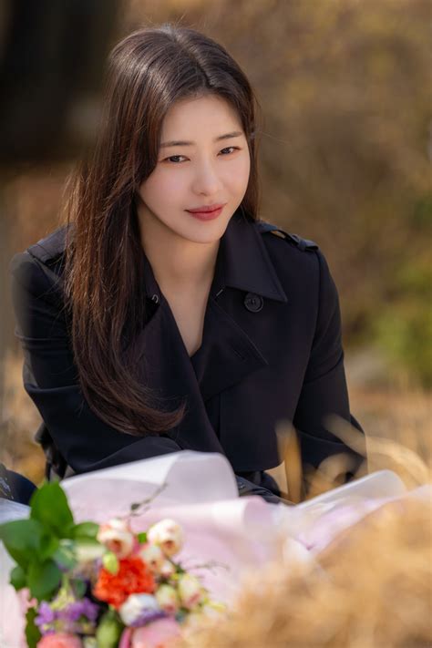 Mỹ nhân phim hot nhất giờ vàng nhận tin sốc của chồng ngay trước thềm đám cưới