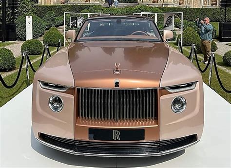 Take A Look At The Back Of Worlds Most Expensive New Car 28M Rolls