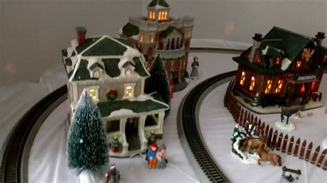 Bobs Ho Trains 2016 Christmas Village With Bachmann On30 Trains And